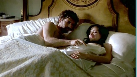 Pic: Ana Torrent in El juego de luna