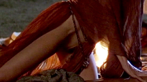 Pic: Kelly Hu in The Scorpion King