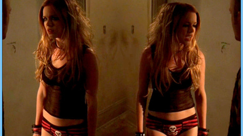 Pic: Isla Fisher in Dallas 362 (2003)