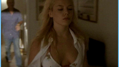 Pic: Agnes Bruckner in 24