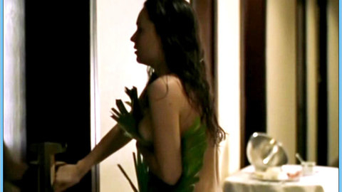 Pic: Mina Tander in Wen küsst die Braut? (2002)