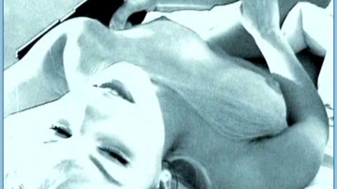 Pic: Ivonne Schönherr in Emilia