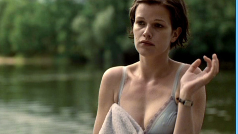 Pic: Mira Bartuschek in Ganz und gar (2003)