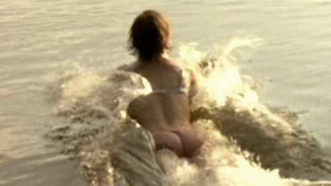 Pic: Mira Bartuschek in Ganz und gar (2003)