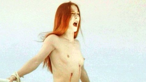 Pic: Sandrine Thoquet in La fiancée de Dracula