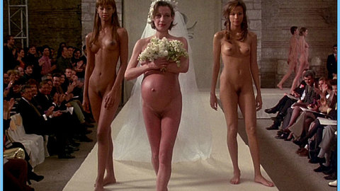 Pic: Georgianna Robertson in Ready to Wear