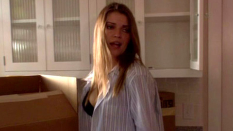 Pic: Ivana Miličević in Her Minor Thing