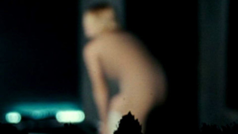 Pic: Elisha Cuthbert in Captivity