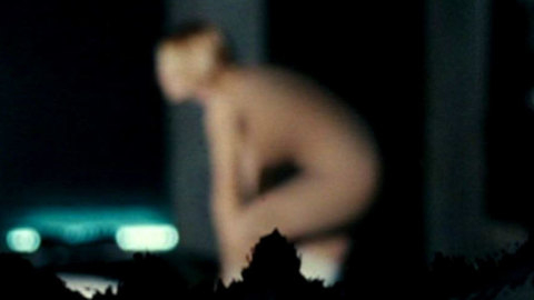 Pic: Elisha Cuthbert in Captivity