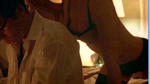 Pic: Elizabeth Banks in The Sisters