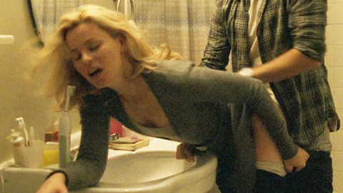 Pic: Elizabeth Banks in The Details