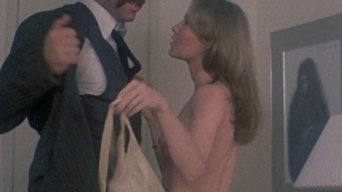 Pic: Cornelia Sharpe in Busting