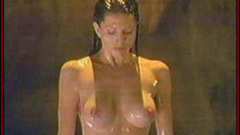 Pic: Simmone Jade Mackinnon in The Lost World