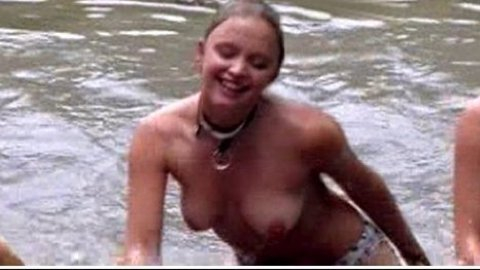 Pic: Johanna Klante in Schwarz greift ein