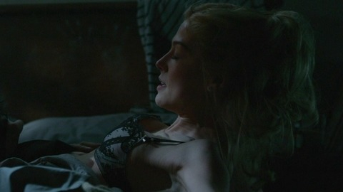 Pic: Rosamund Pike in Gone Girl