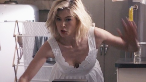Pic: Rosamund Pike in Return to Sender
