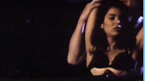 Pic: Kamala Lopez in Erotique