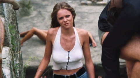 Pic: Rebecca Gilling in Stone