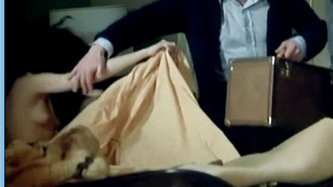 Pic: Muriel Catalá in L' homme pressé