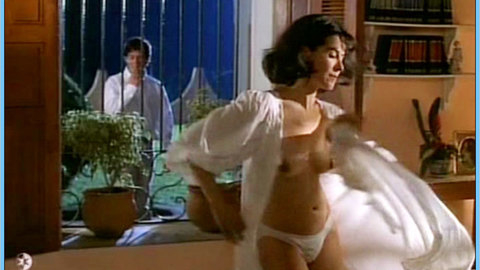 Pic: Arcelia Ramírez in En un claroscuro de la luna