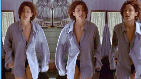 Pic: Bridget Moynahan in The Recruit