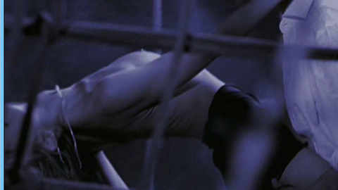 Pic: Summer Altice in Chromiumblue.com