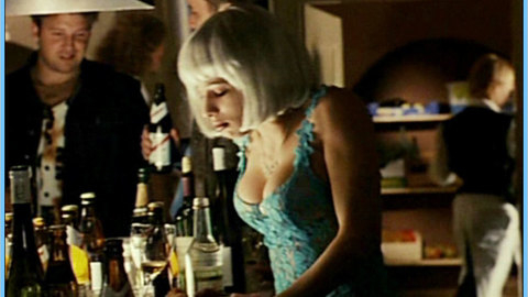 Pic: Isabella Parkinson in Die Apothekerin