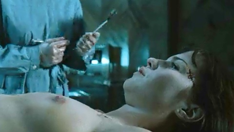 Pic: Birthe Wolter in FearDotCom