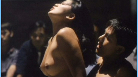 Pic: Ana Capri in Live Show