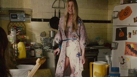Pic: Sheri Moon Zombie in Halloween (2007)