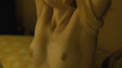 Pic: Nadja Bobyleva in Verschwende deine Jugend