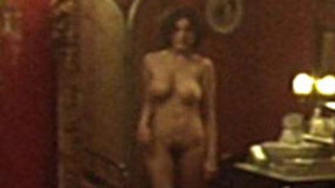 Pic: Maud Le Guenedal in La Chambre des officiers