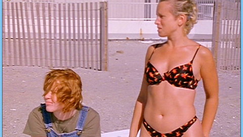 Pic: Jennifer Dundas Lowe in Swimming