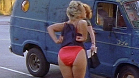Pic: Jennifer Dundas Lowe in Swimming
