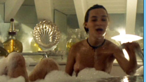 Pic: Stefanie Mühlhan in Engel & Joe