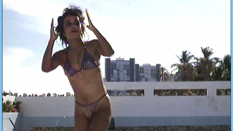 Pic: Kelly Jo Minter in Cat Chaser