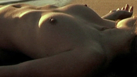 Pic: Marie Denarnaud in Les corps impatients