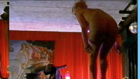 Pic: Gina Wild in Die Wache