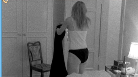 Pic: Lisa Potthoff in Nocturne