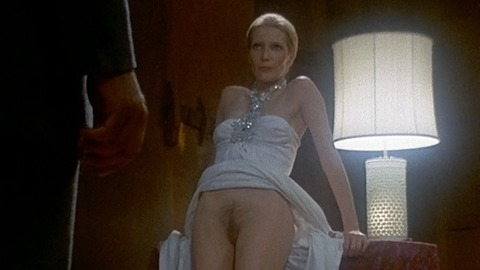 Pic: Jeanne Colletin in Emmanuelle