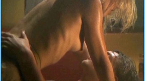 Pic: Julia Dietze in Die Stimmen