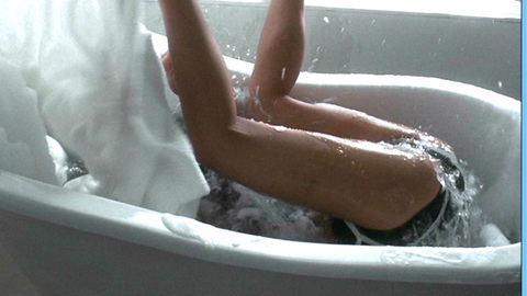 Pic: Zhao Wei in So Close