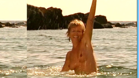 Pic: Ulrike Kriener in Reise in die Nacht