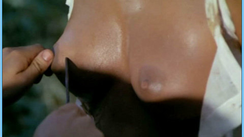 Pic: Dirce Funari in Emmanuelle and the Last Cannibals