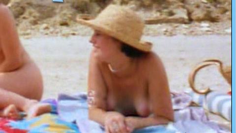 Pic: Zara Collins in Maslin Beach