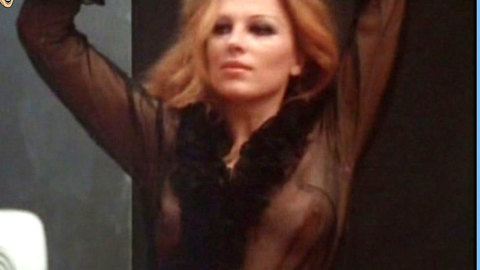 Pic: Anita Sanders in Nerosubianco