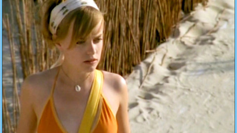 Pic: Friederike Kempter in Beach Boys - Rette sich wer kann