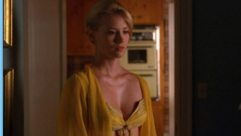 Pic: January Jones in Mad Men