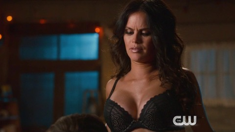 Pic: Rachel Bilson in Hart of Dixie