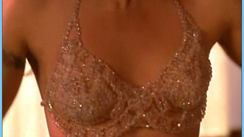 Pic: Mariangela Spiezia in WatchUsDie.com